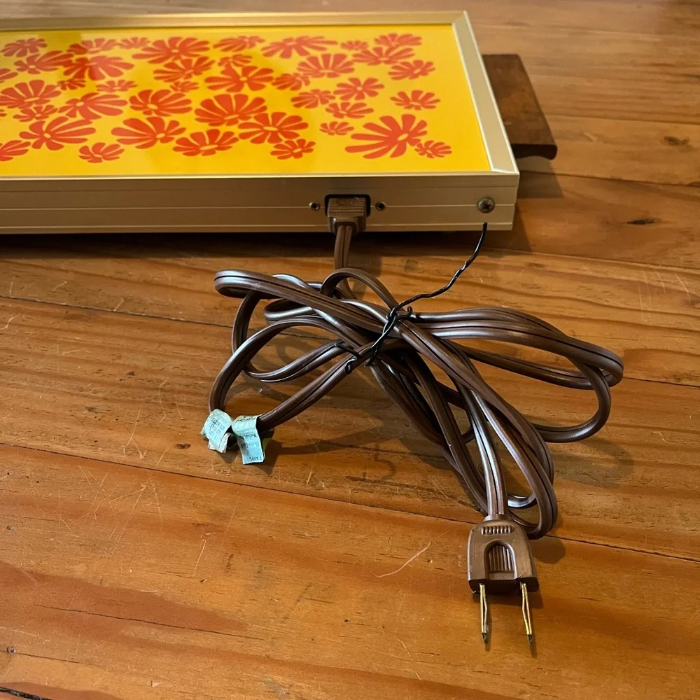 Vintage Cornwall Hot Electric Tray 60’s-70’s Floral Pattern - Picture 7 of 16